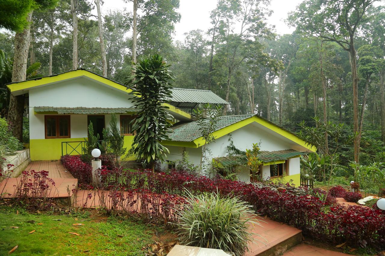 Oyo 4651 Woodpecker Resort Munnar Eksteriør bilde